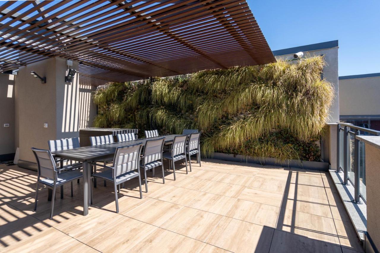 Aurealiving - Trastevere Suite With Rooftop & Gym, Your Place In רומא מראה חיצוני תמונה