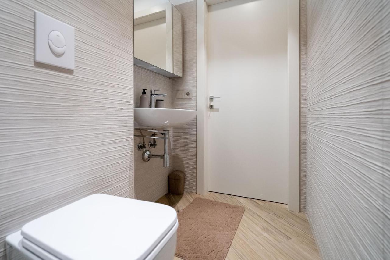 Aurealiving - Trastevere Suite With Rooftop & Gym, Your Place In רומא מראה חיצוני תמונה