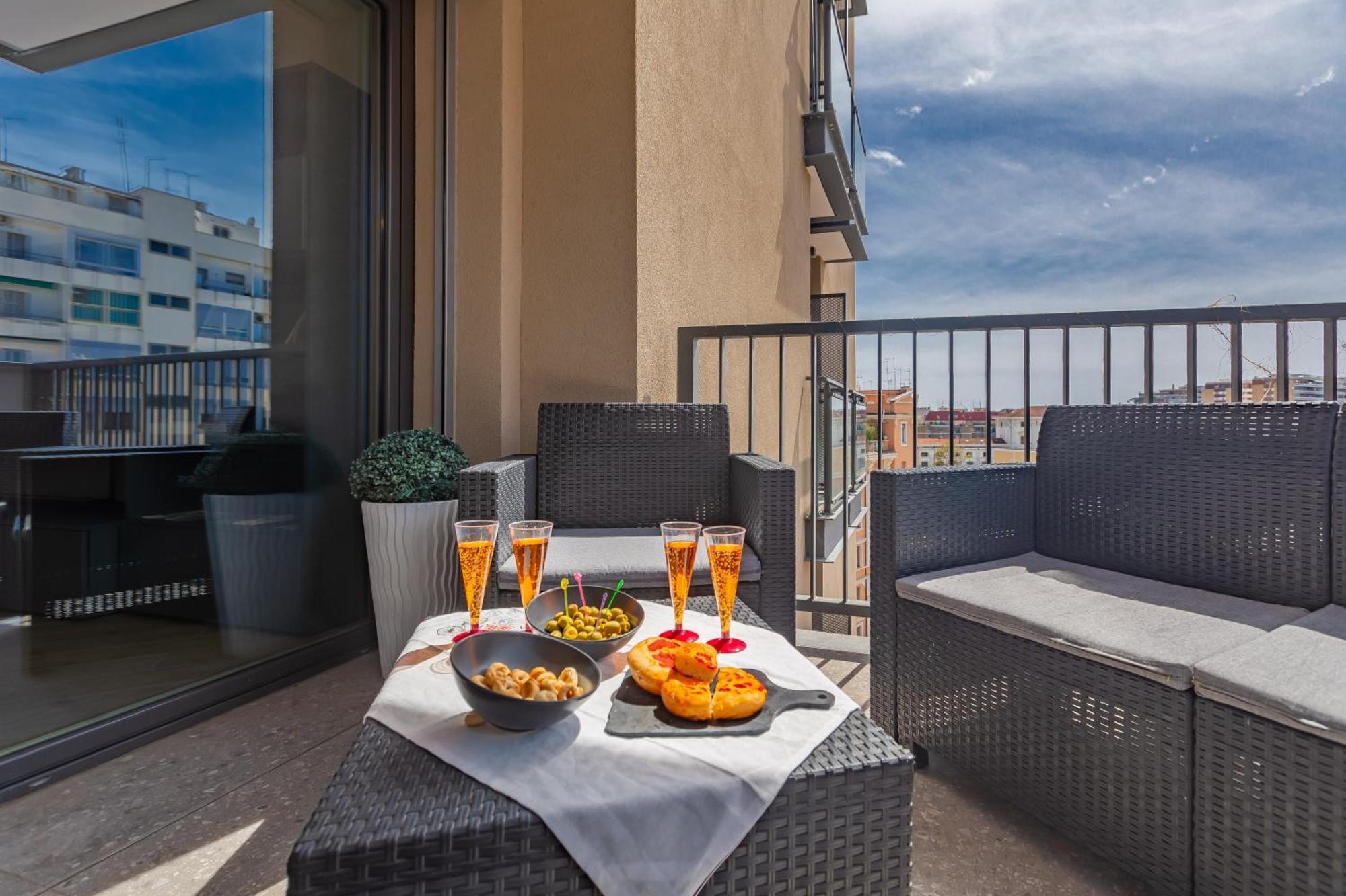 Aurealiving - Trastevere Suite With Rooftop & Gym, Your Place In רומא מראה חיצוני תמונה